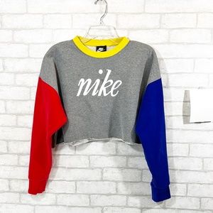 Nike colorblock cropped spell out sweatshirt size small